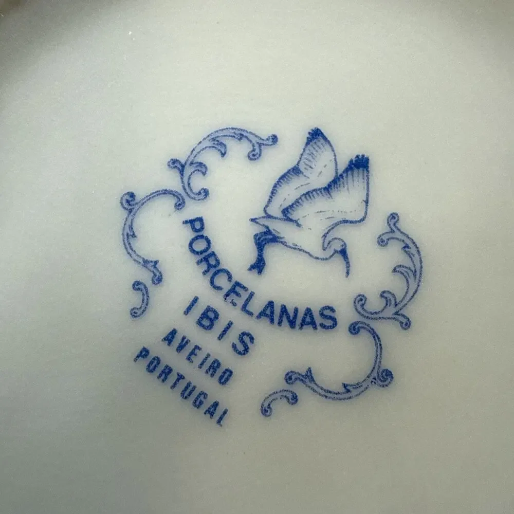 Vintage Porcelanas Ibis Portugal Blue White Scrollwork Porcelain Bud Vase 7.5”